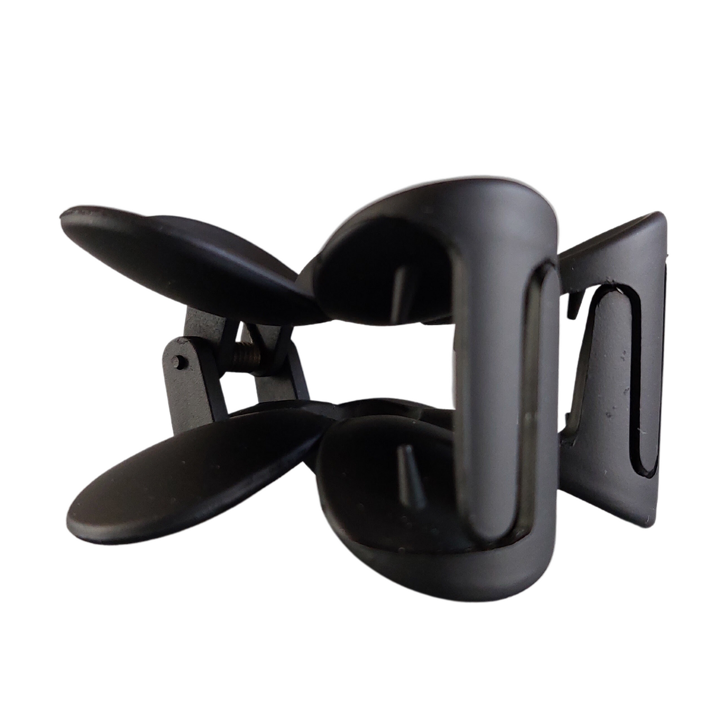 Black Daisy Hair Claw