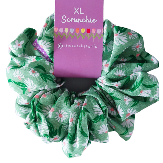XL Daisy Green Scrunchie