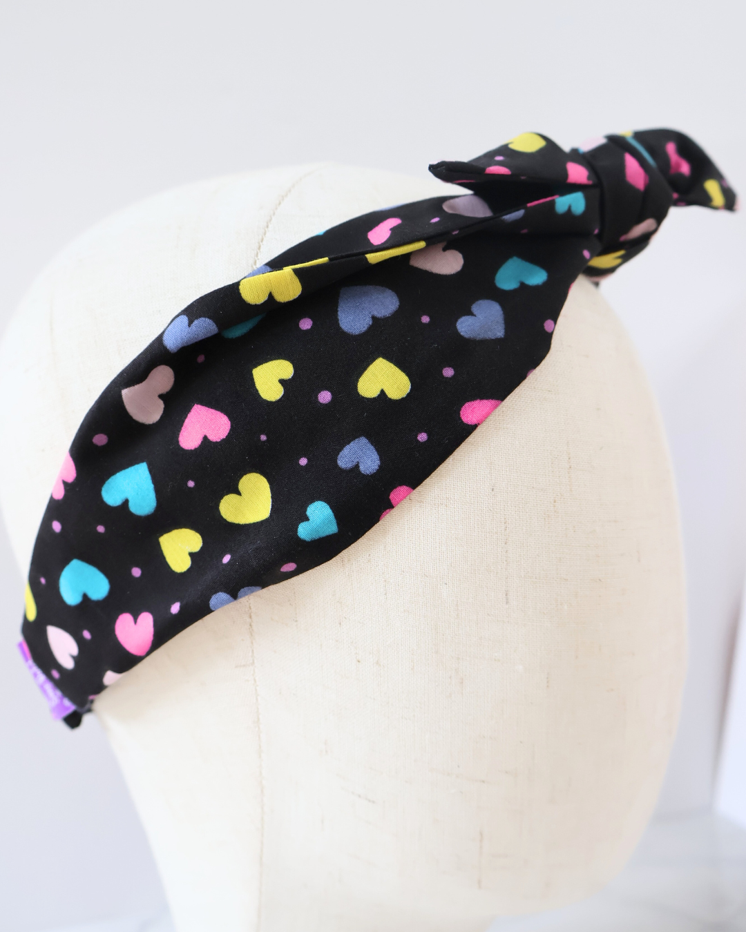 Retro Knotted Headband Multi Hearts Black