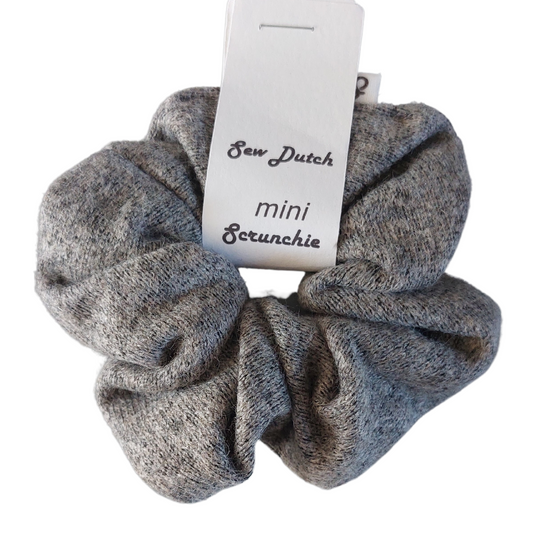 Mini scrunchie grey wool knitted