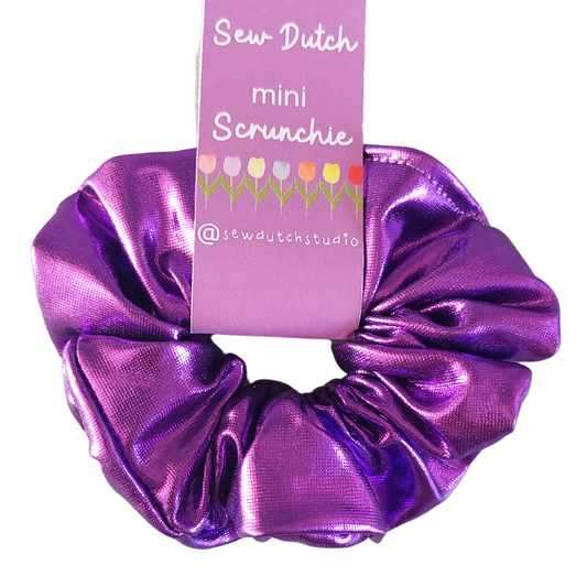 Mini scrunchie purple metallic