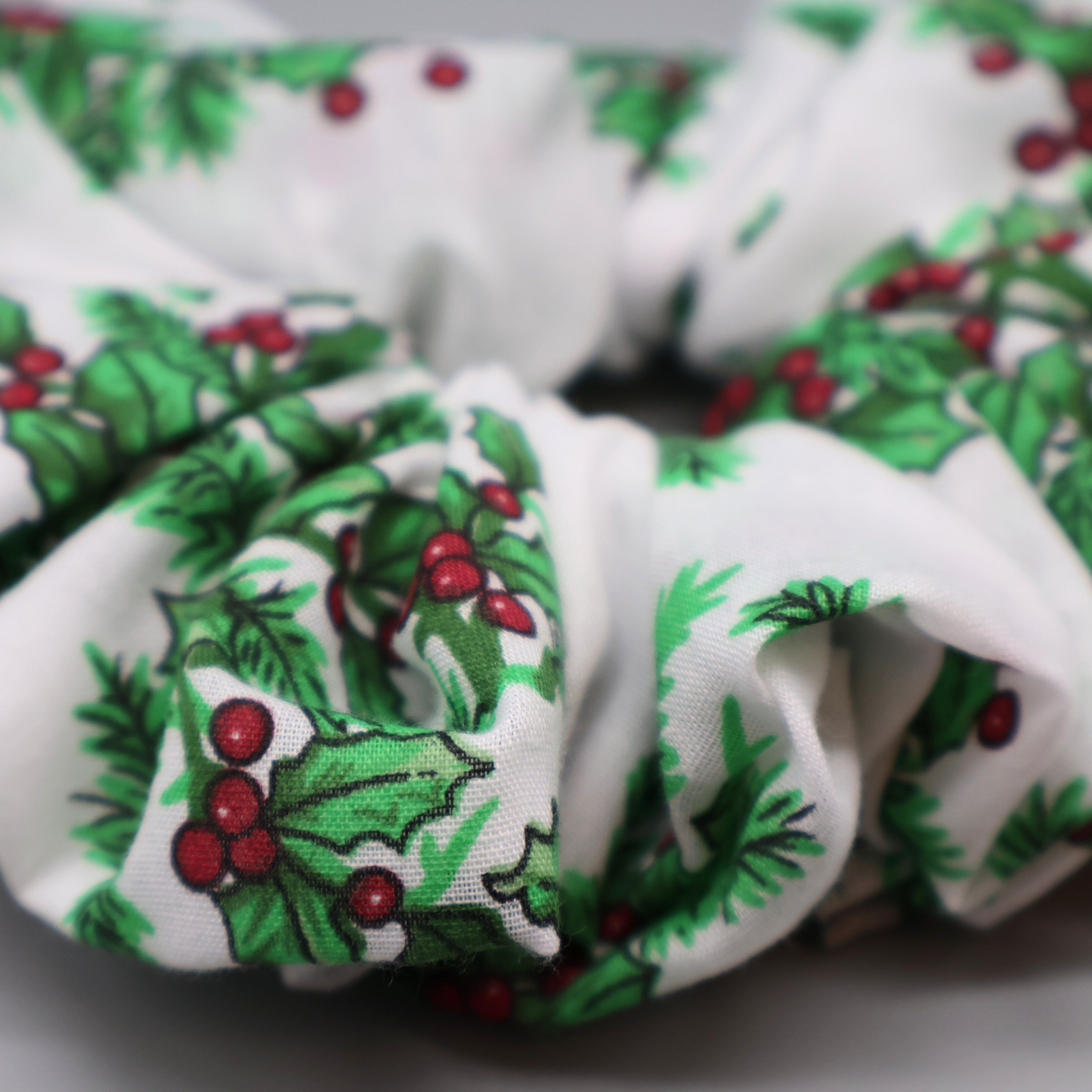 XL Xmas holly print Scrunchie