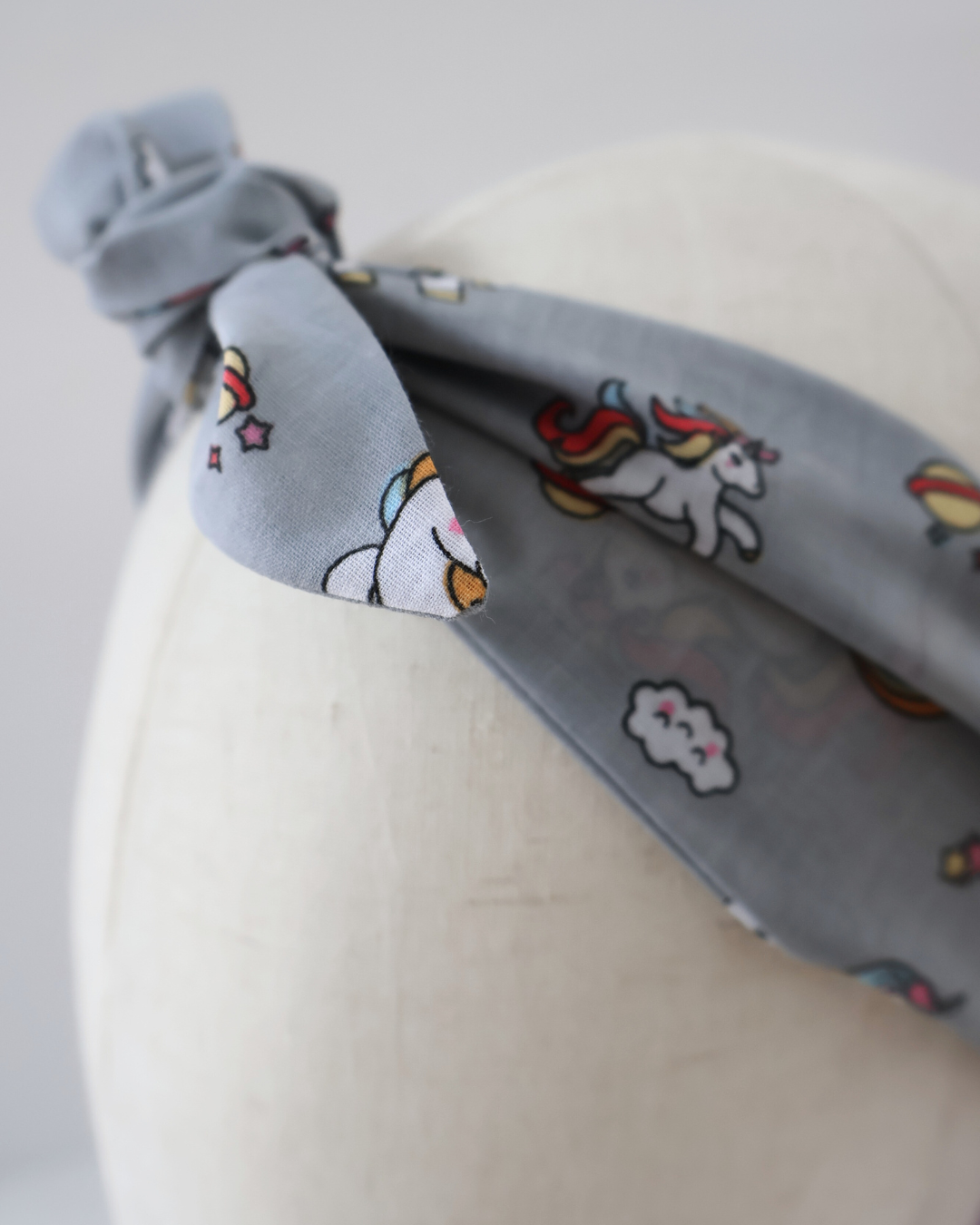 Retro Knotted Headband Unicorn Grey