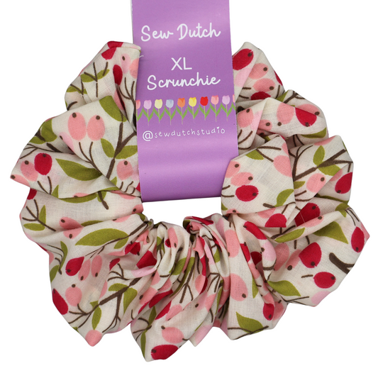 XL pink berries scrunchie